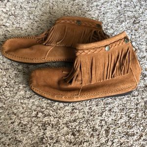 Minnetonka moccasin booties, size 8